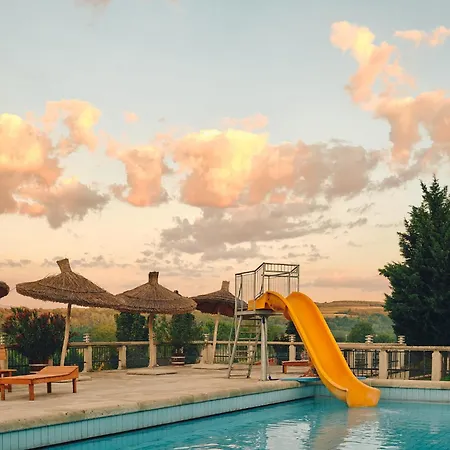 Egri Korona Borhaz Es Wellness Hotel